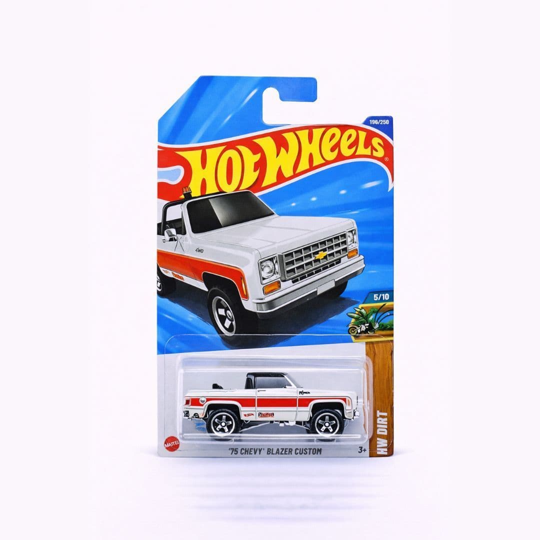 Hot Wheels ’75 Chevy Blazer Custom – 2025 HW Dirt | 1:64 Scale Diecast (Imported)